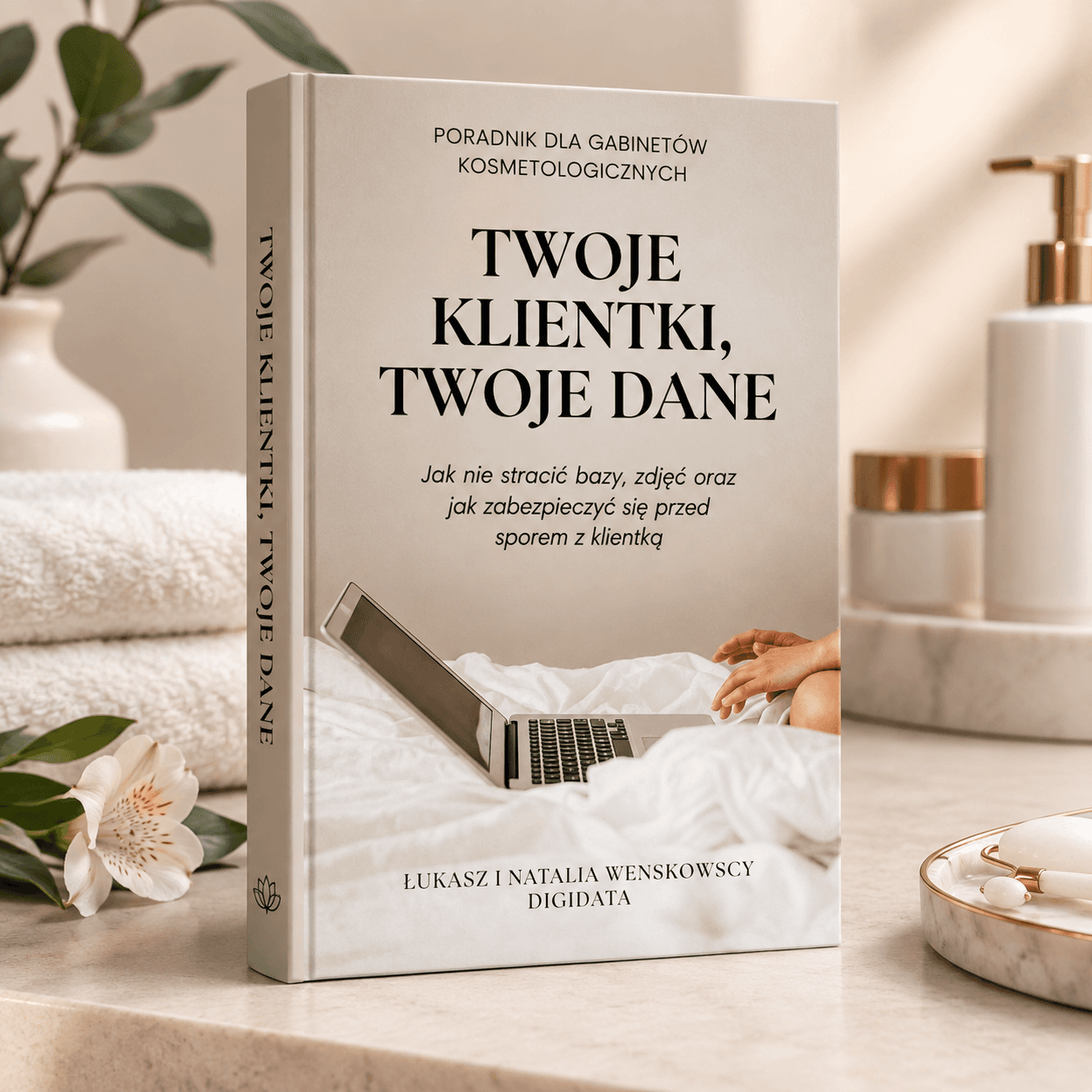 Ebook „Twoje klientki, Twoje dane” (PDF, 35 stron)